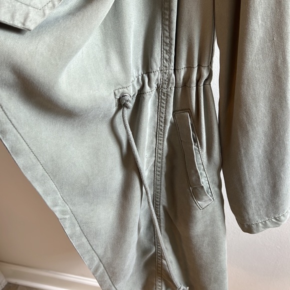 Jacket - Picture 3 of 4